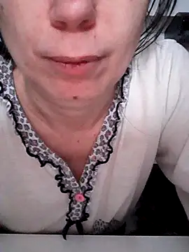 Moi Lina online show from January 10, 2:01 pm