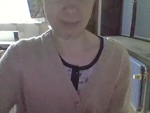 Moi Lina online show from February 2, 11:11 pm