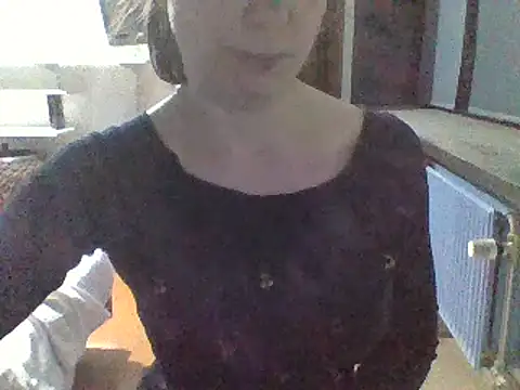 Moi Lina online show from March 7, 9:59 pm