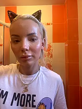 Snapshot of Goddess_Tina chatting on October 28, 6:56 am Goddess Tina online show from October 28, 6:56 am