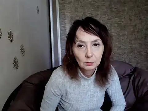 AnnieEltgant online show from May 17, 8:36 am