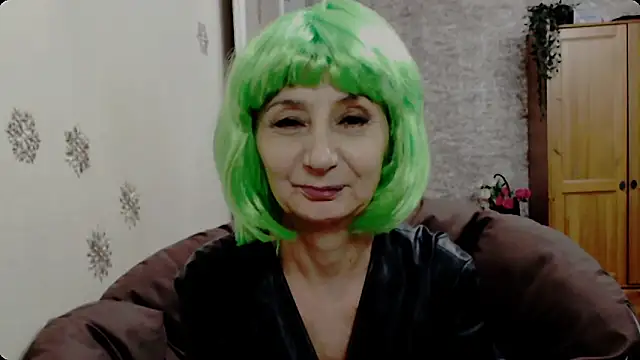 AnnieEltgant online show from December 18, 2:21 pm