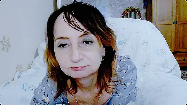 Snapshot of AnnieEltgant chatting on December 26, 2:59 pm AnnieEltgant online show from December 26, 2:59 pm