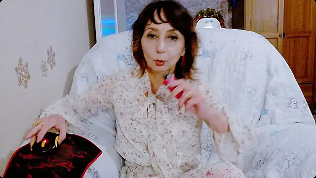 Snapshot of AnnieEltgant chatting on December 20, 12:49 pm AnnieEltgant online show from December 20, 12:49 pm