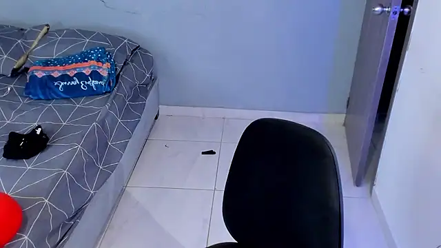 Kris Khalifa69 online show from March 24, 9:37 pm