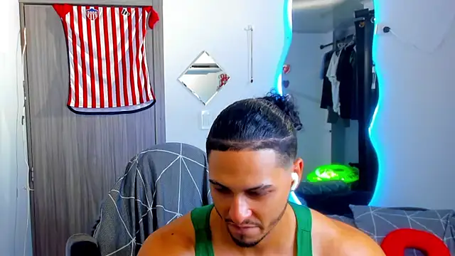 Kris Khalifa69 online show from April 11, 10:24 pm