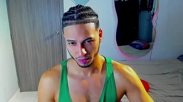 Kris Khalifa69 online show from December 5, 3:54 pm