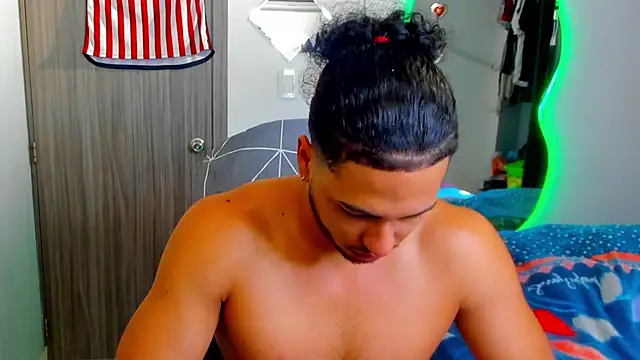 Kris Khalifa69 online show from April 12, 4:21 pm