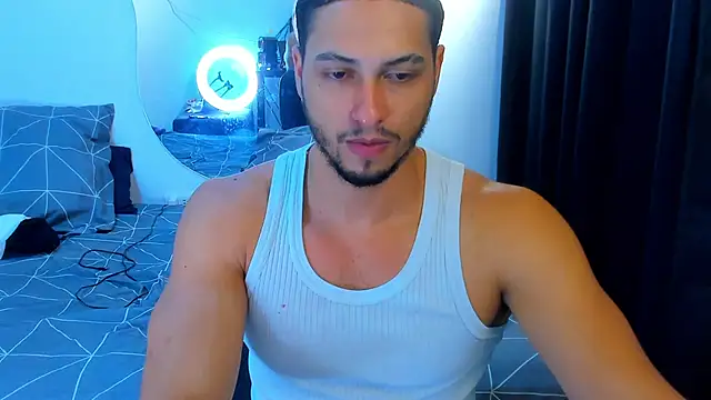 Kris Khalifa69 online show from May 5, 5:10 am