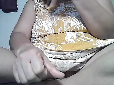 CarelineJoy online show from October 8, 7:32 am