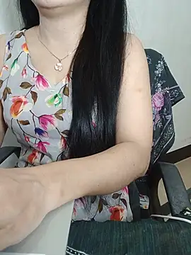 Snapshot of Chanchal--Navya chatting on July 17, 6:05 pm Chanchal--Navya online show from July 17, 6:05 pm