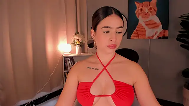 Snapshot of LiaPearce chatting on October 17, 12:29 pm LiaPearce online show from October 17, 12:29 pm