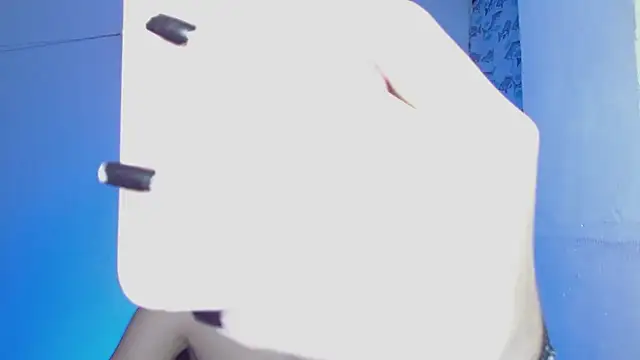 Snapshot of littlextreme chatting on March 4, 12:50 am littlextreme online show from March 4, 12:50 am