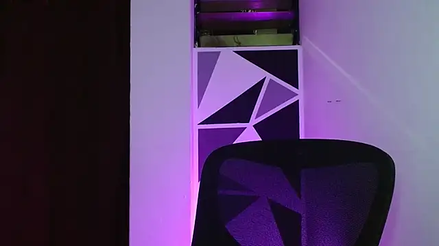 Snapshot of littlextreme chatting on March 20, 9:48 am littlextreme online show from March 20, 9:48 am