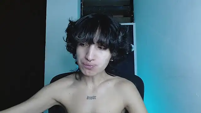 littlextreme online show from May 22, 1:03 am