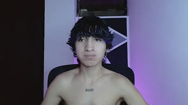 littlextreme online show from February 9, 5:16 am