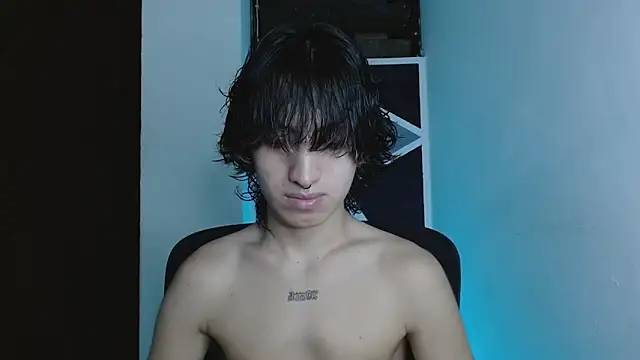 littlextreme online show from May 27, 2:52 am