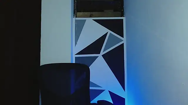 littlextreme online show from March 2, 5:08 am