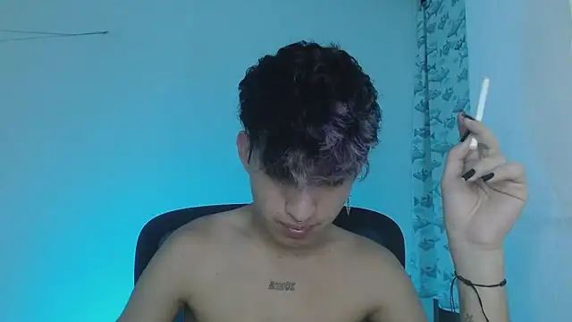 Snapshot of littlextreme chatting on February 25, 2:25 am littlextreme online show from February 25, 2:25 am