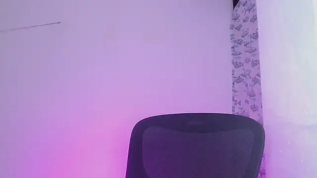 Snapshot of littlextreme chatting on February 22, 2:39 am littlextreme online show from February 22, 2:39 am