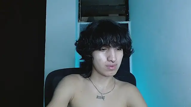 littlextreme online show from May 21, 1:58 am