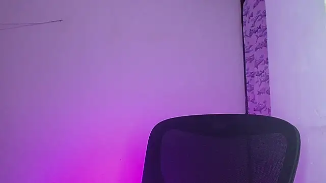 Snapshot of littlextreme chatting on February 20, 6:50 am littlextreme online show from February 20, 6:50 am