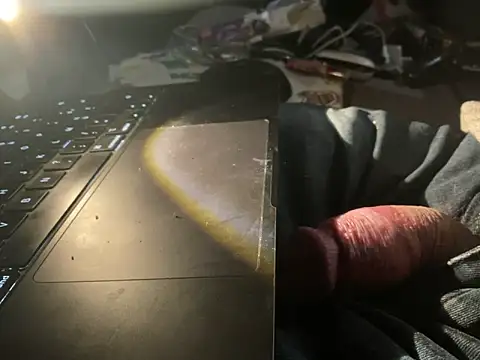 juicyprecumboy online show from April 4, 12:28 am