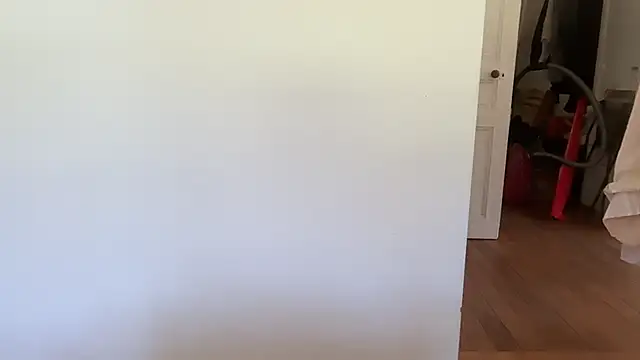 Snapshot of juicyprecumboy chatting on September 29, 10:22 am juicyprecumboy online show from September 29, 10:22 am