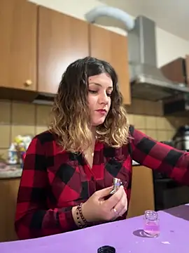 DaisyVibesss online show from March 12, 11:54 am