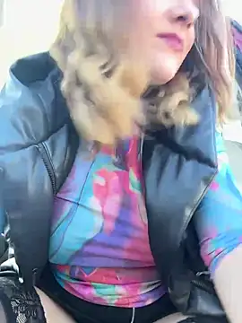 DaisyVibesss online show from March 6, 11:58 am