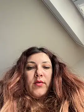 DaisyVibesss online show from November 19, 9:09 am