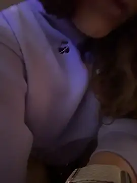 DaisyVibesss online show from March 30, 8:16 am