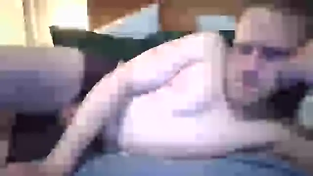 StrongMuscularAndHuge online show from December 22, 5:33 am