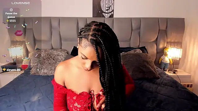 Nickytouse online show from December 17, 11:32 pm