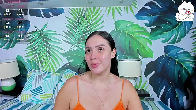 Snapshot of brianna_196 chatting on October 23, 7:45 pm brianna 196 online show from October 23, 7:45 pm