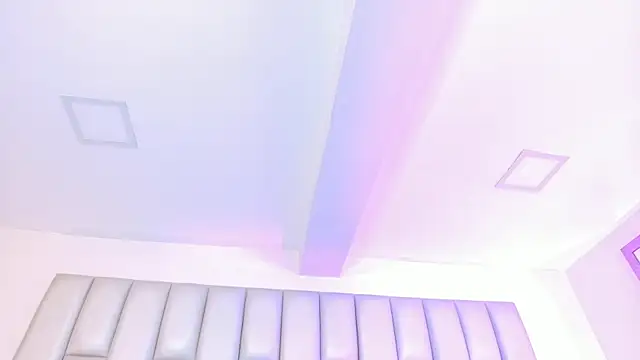 aandreaperez online show from March 16, 11:47 am