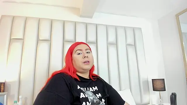 aandreaperez online show from October 30, 11:41 am