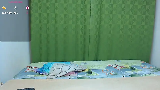 Snapshot of JuliaShane chatting on February 28, 9:14 pm JuliaShane online show from February 28, 9:14 pm