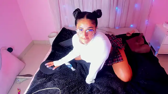 Snapshot of Kirara_22 chatting on February 28, 10:41 am Kirara 22 online show from February 28, 10:41 am