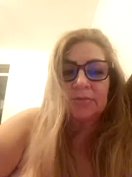 gisela27 online show from March 20, 3:07 am