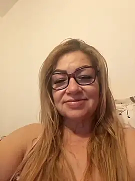 gisela27 online show from April 8, 2:57 am