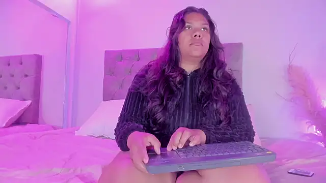 ale cam online show from February 7, 10:45 am