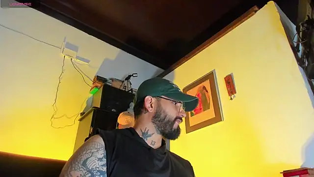 CamiloGray  online show from November 4, 1:59 pm