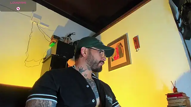 CamiloGray  online show from November 5, 1:36 pm