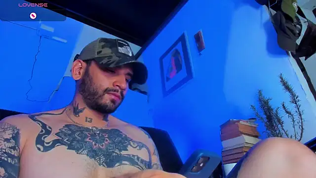 CamiloGray  online show from February 25, 1:10 pm