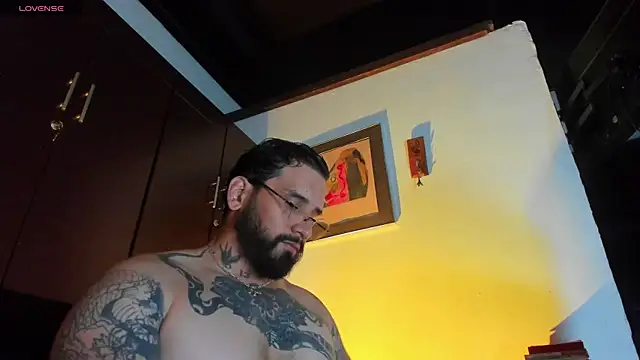 CamiloGray  online show from May 6, 2:21 pm