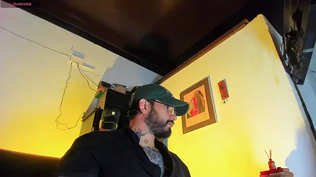 CamiloGray  online show from December 3, 2:16 pm