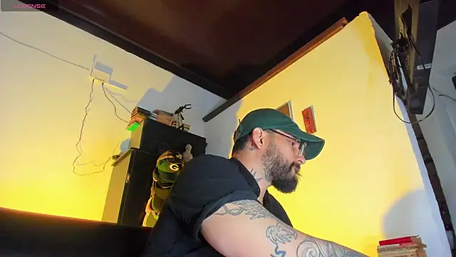 CamiloGray  online show from October 10, 2:29 pm