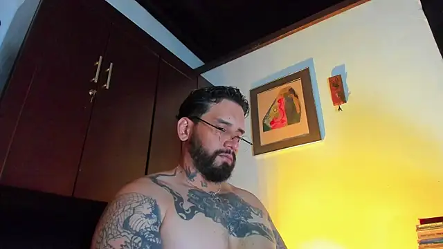 CamiloGray  online show from May 26, 1:31 pm