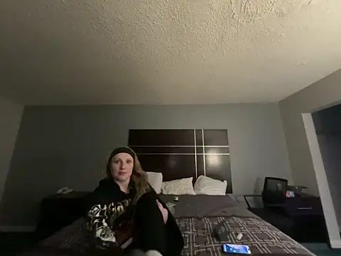 RomaLovesFamily online show from March 24, 12:27 pm